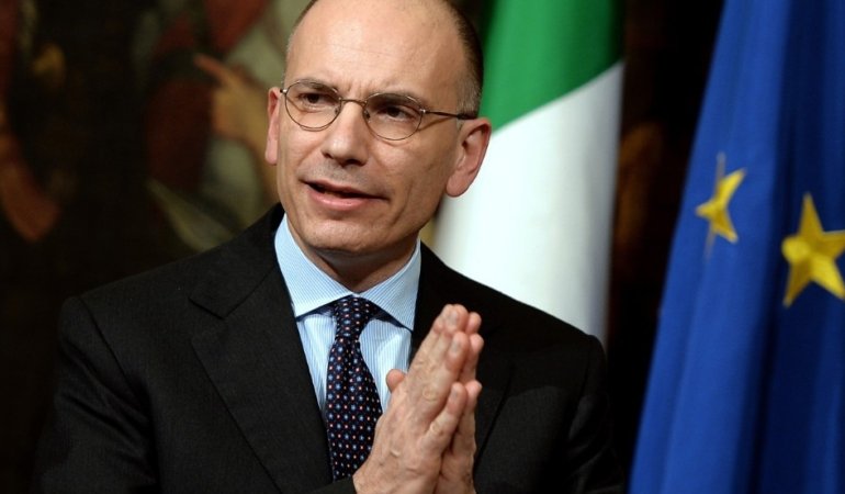 Pompeo ve Çavuşoğlu NATO toplantısında gerildi!